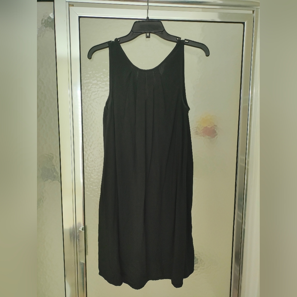 Black Sleeveless Dress